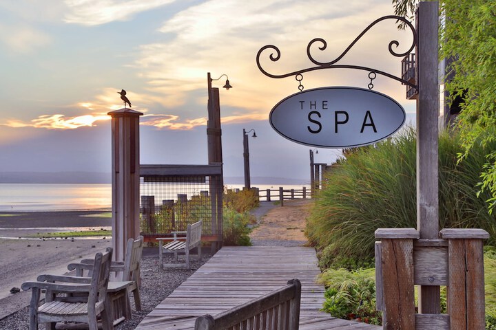 Spa 18 of 21