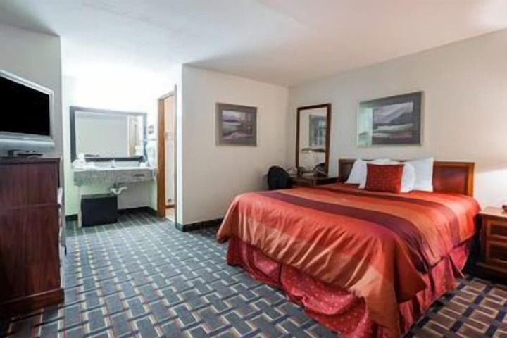 Room 19 of 19
