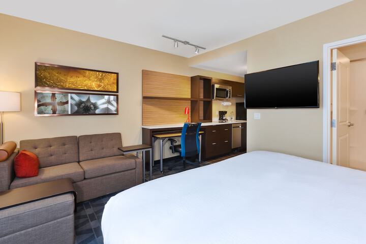 TownePlace Suites by Marriott Grand Rapids Airport Southeast
