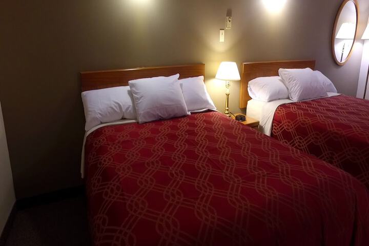 Room 35 of 48