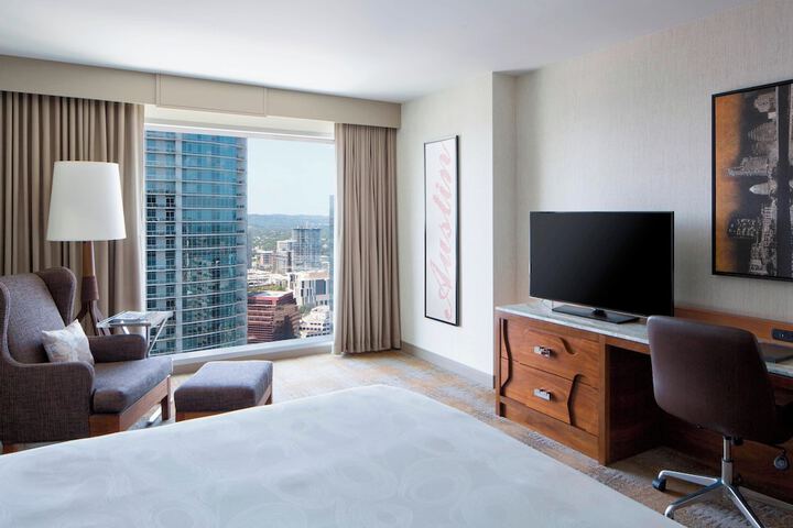 Room 65 of 174