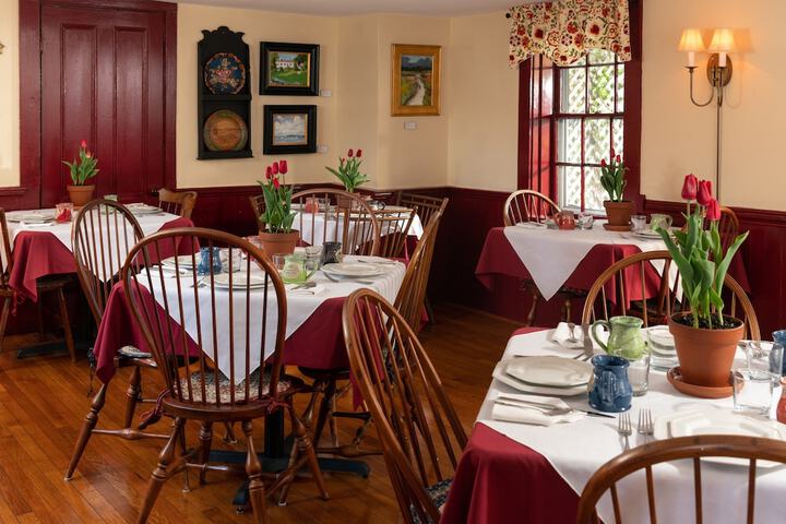 Dining 101 of 121