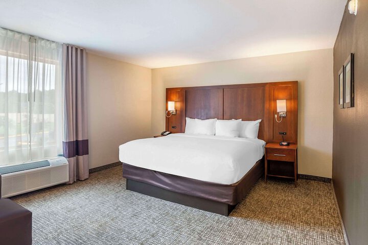 Room 26 of 28