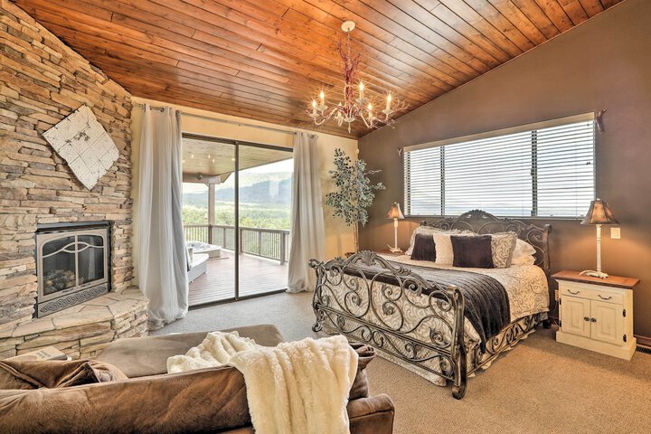 AZ Rim Retreat in Pine W / deck Hot Tub & Views!