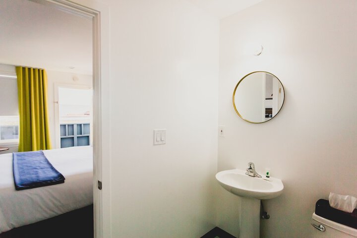 Room 29 of 40