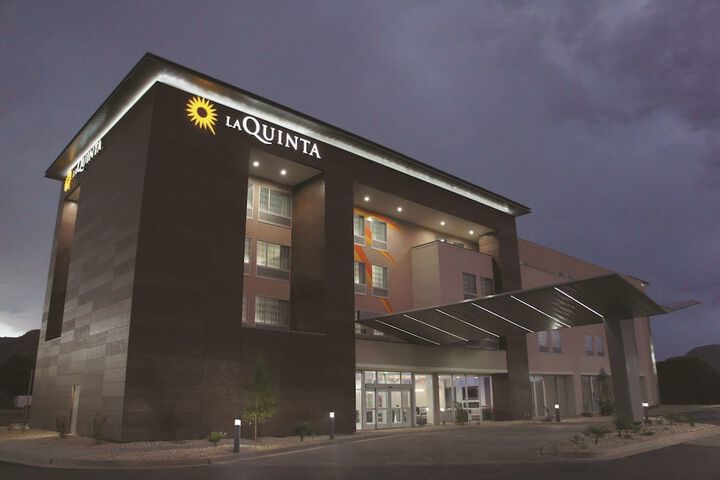 Hotel 2 of 60