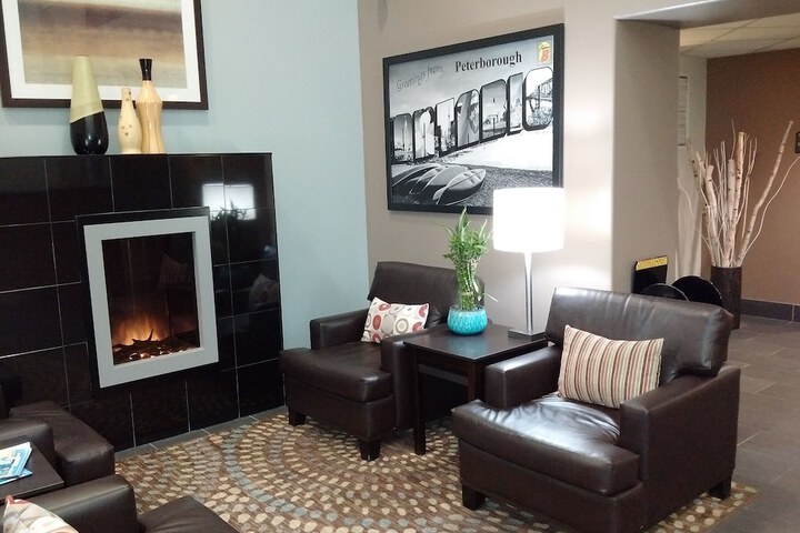 Super 8 by Wyndham Peterborough