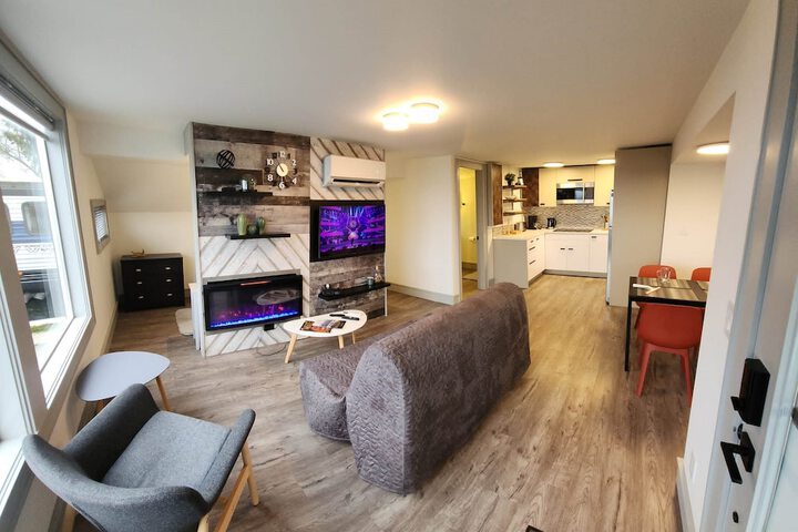 GLOBALSTAY. Paradise Marina Place