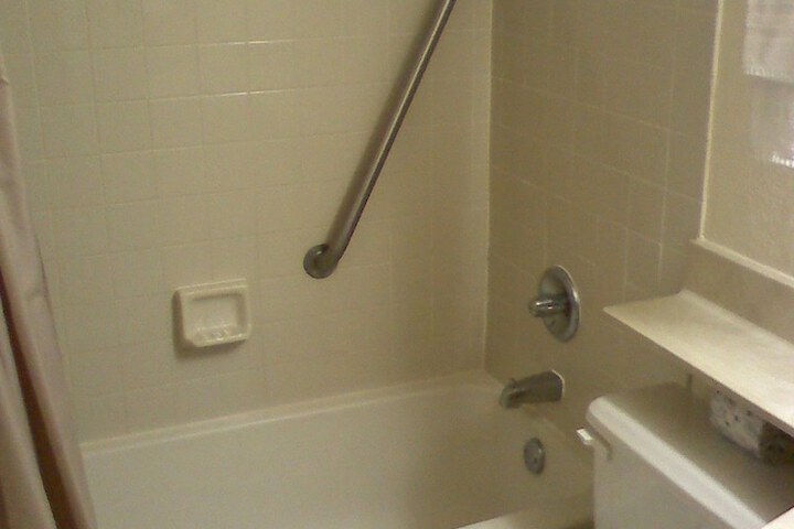 Room 20 of 26