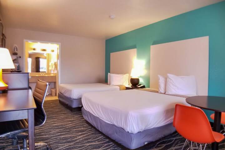 Room 52 of 60