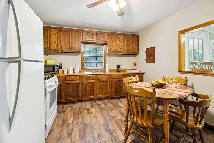 Charming Pocahontas Escape Near Historic Downtown!