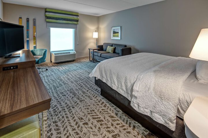 Hampton Inn & Suites Nashville / Goodlettsville