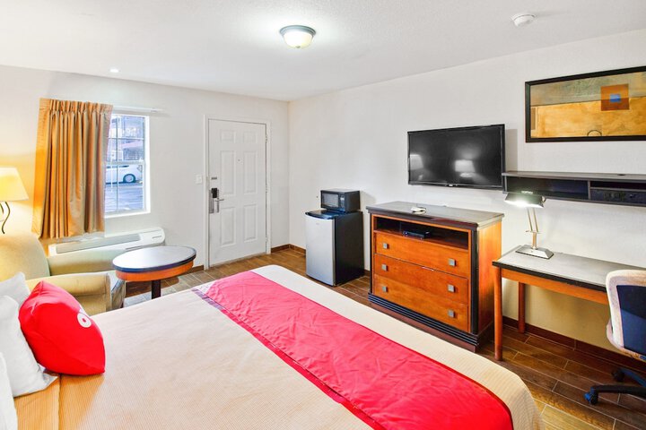 Room 35 of 51