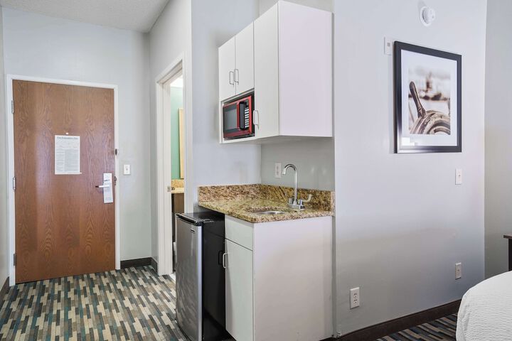 Blue Water Inn & Suites BW Signature Collection