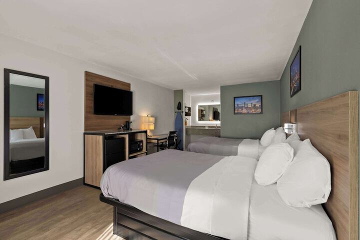 Room 31 of 48