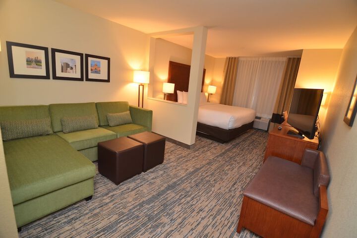 Room 26 of 49