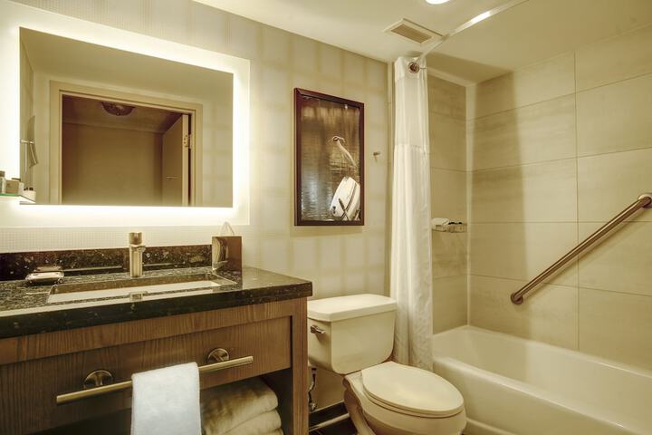 Room 18 of 42