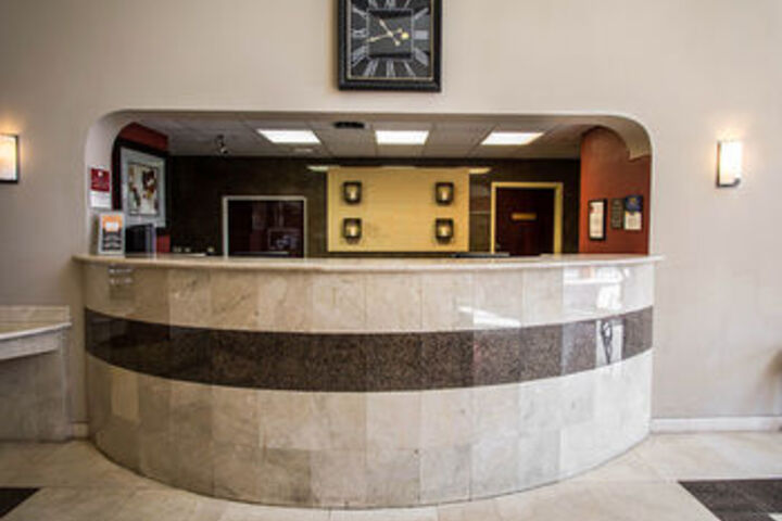 MainStay Suites