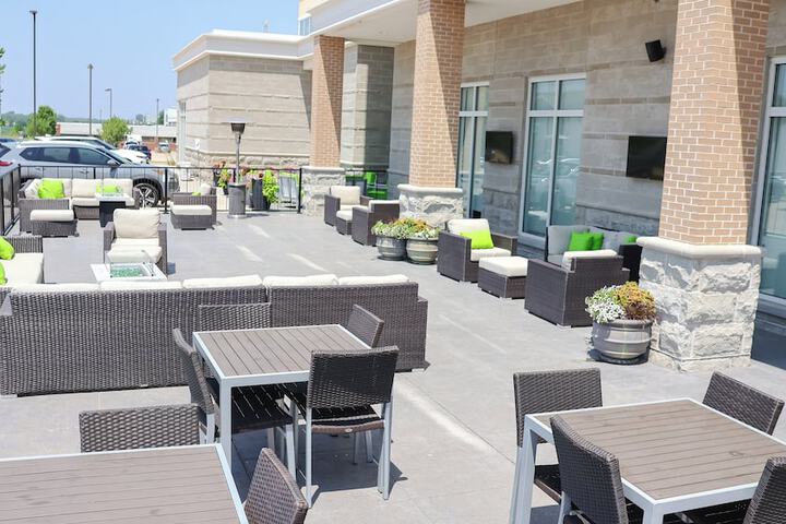 Holiday Inn & Suites Peoria at Grand Prairie by IHG