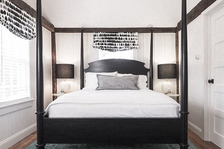 Room 16 of 24