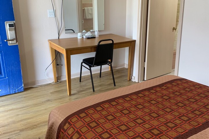 Room 19 of 23
