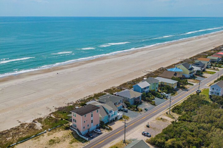 Surfside Cottage by Topsail Realty