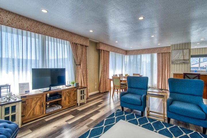 Room 70 of 143