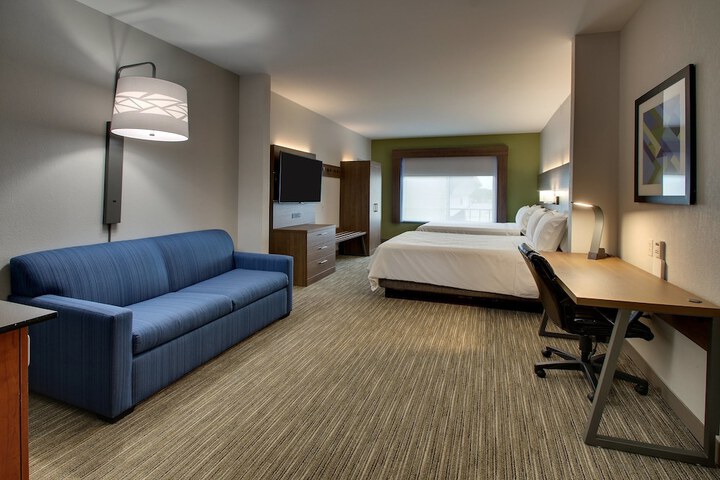 Room 35 of 71