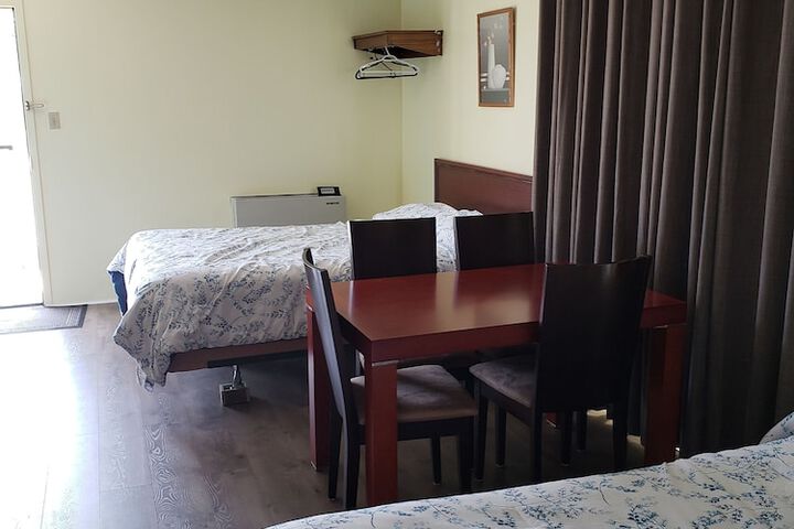 Room 50 of 56