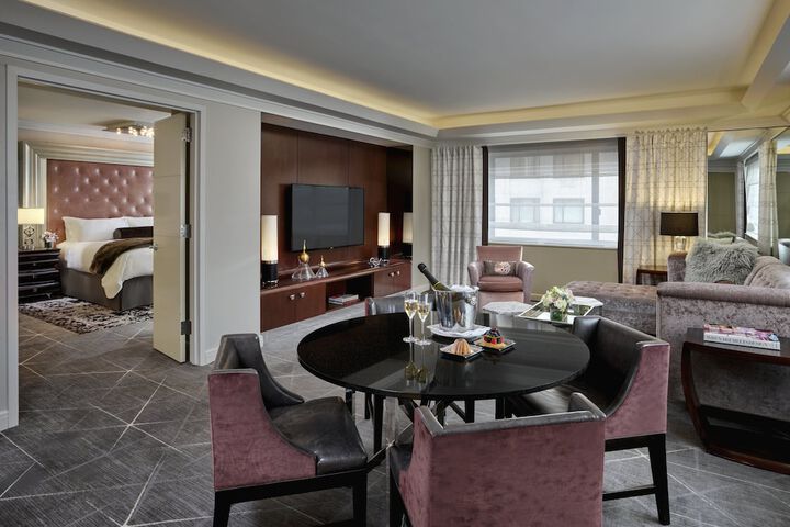 Room 121 of 192