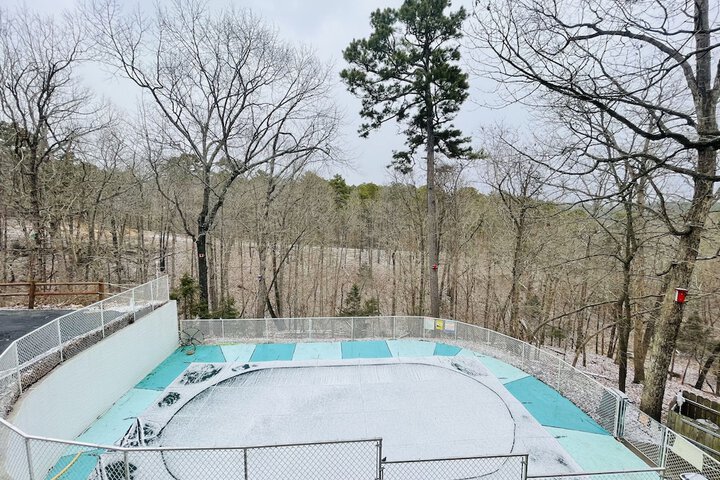 Pool 9 of 43