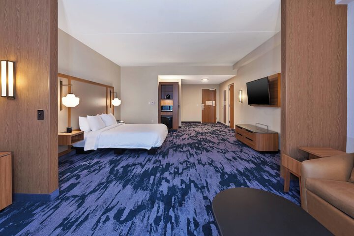 Room 21 of 32