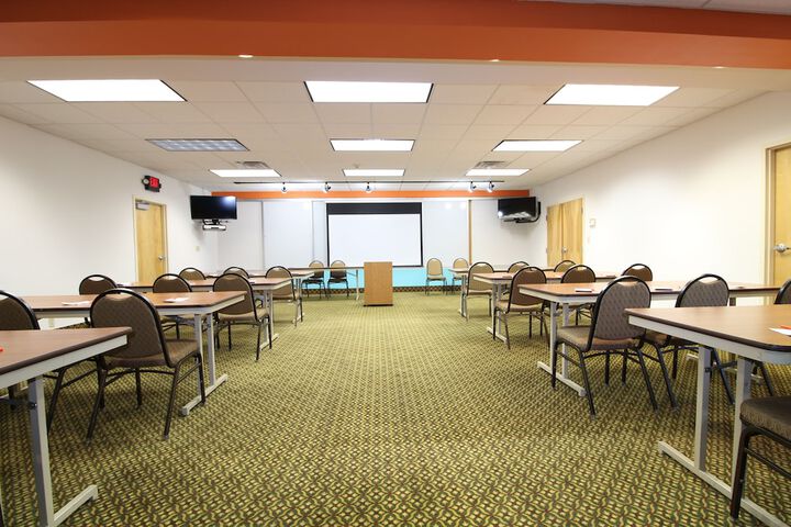 Howard Johnson by Wyndham Evansville East