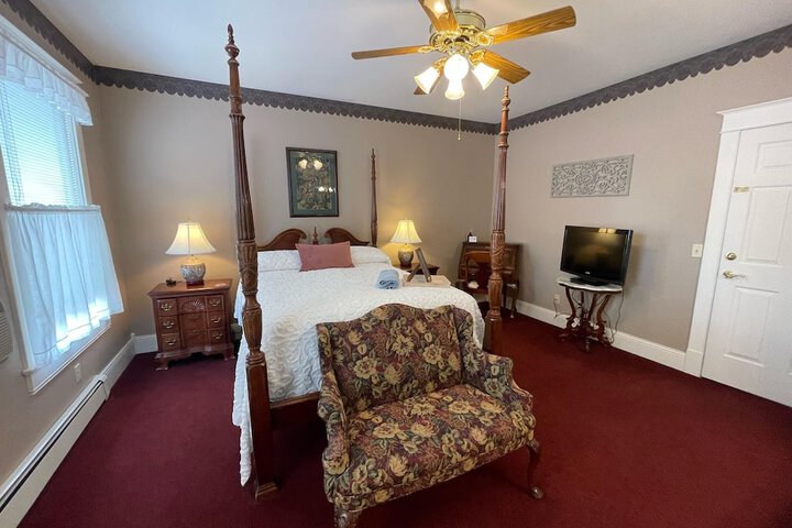 Room 53 of 67