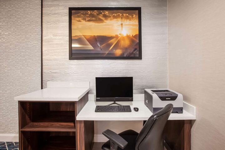 Business Center 45 of 46