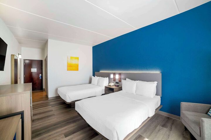 Room 18 of 31