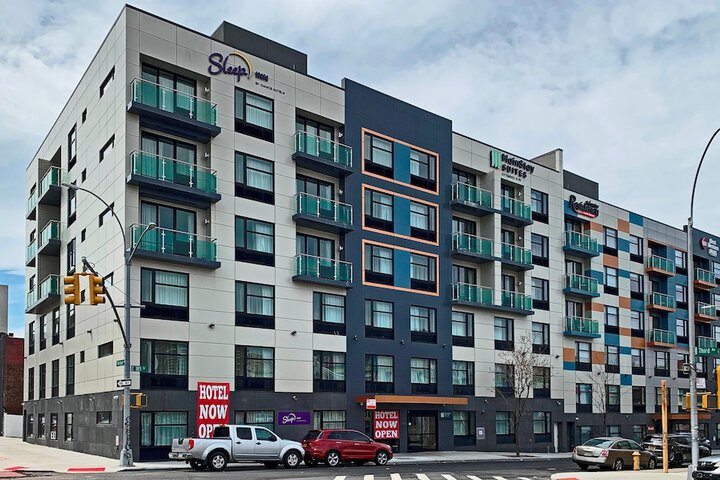 MainStay Suites Bronx - Belmont
