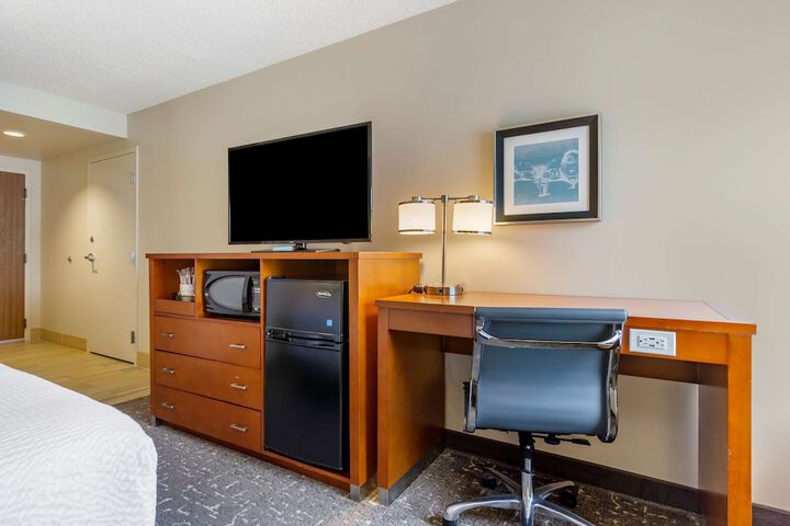 Room 19 of 37