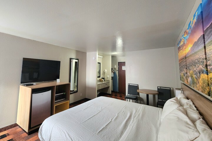 Room 21 of 42
