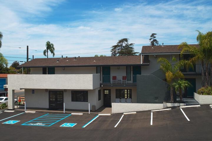Hotel 6 of 46