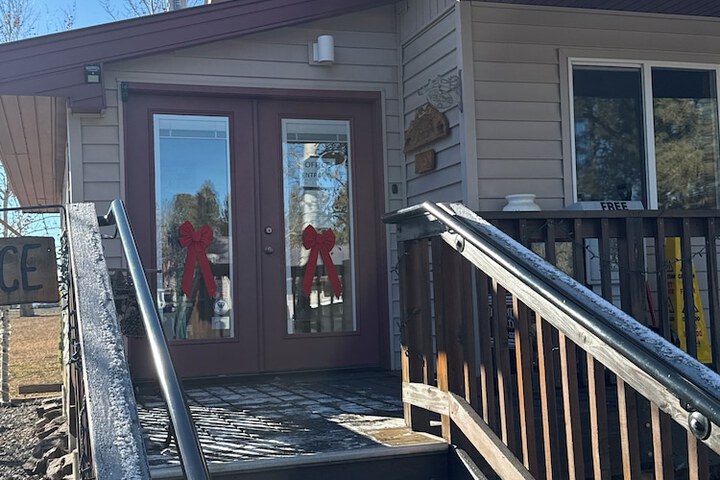 Mountain Landing Suites & RV Park