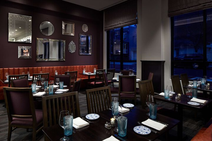 Dining 25 of 30