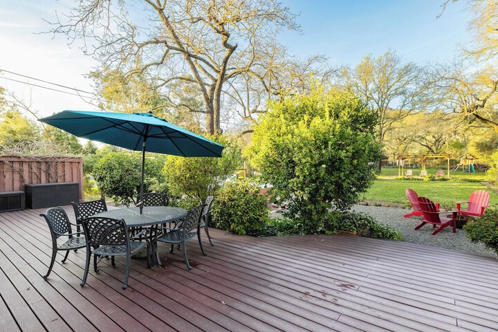 Valley of the Moon by Avantstay Tranquil Escape Large Yard w / Hot Tub & Fire Pit