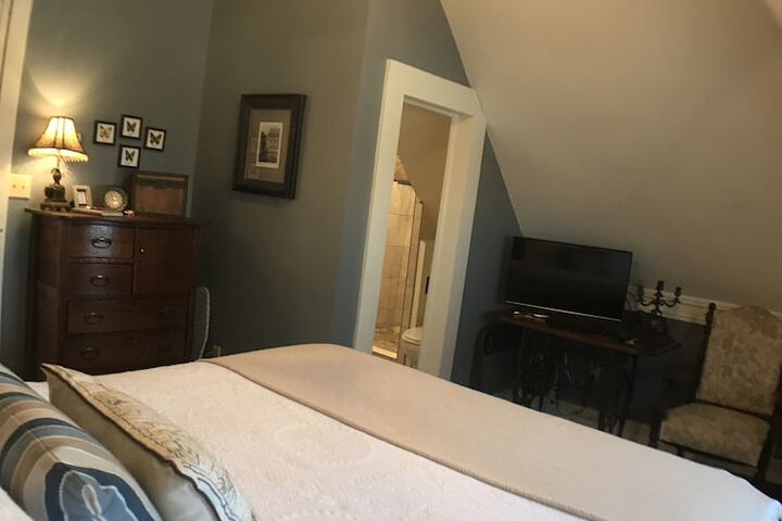 Kennedy Manor B & B