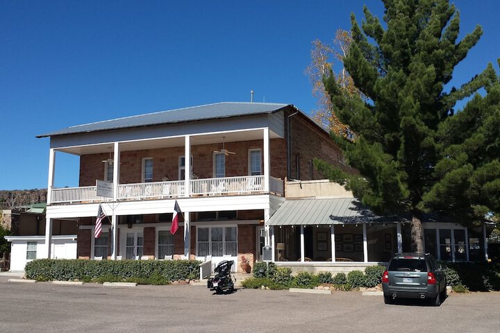 The Hotel Limpia