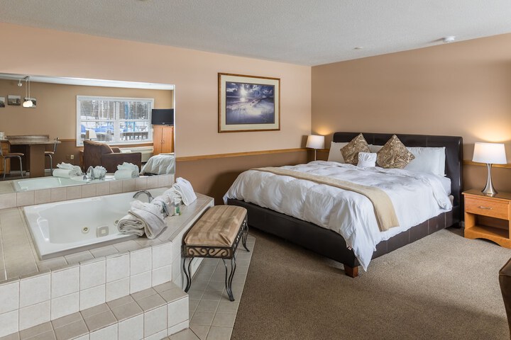 Room 105 of 279
