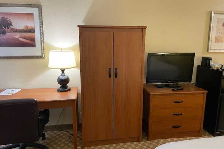 Room 29 of 37