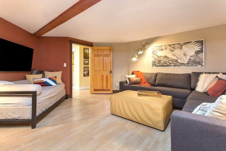 Room 43 of 123