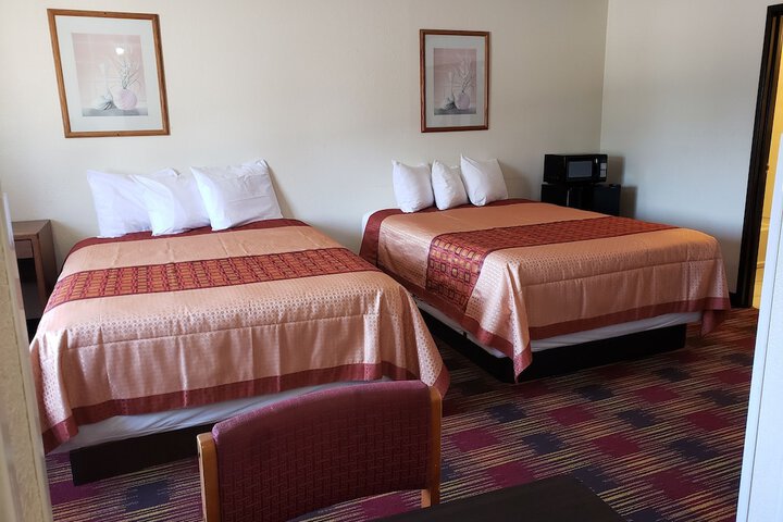 Americas Best Value Inn & Suites Harrisonville