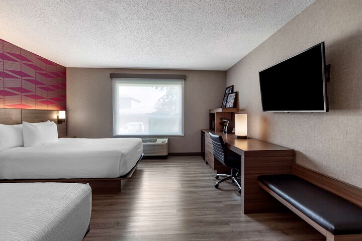 Room 19 of 46